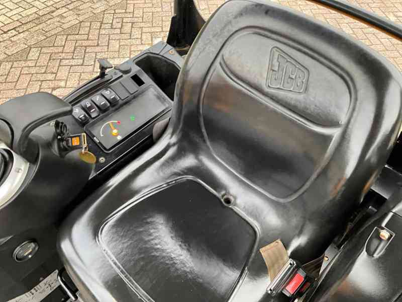Bagar JCB 15-C1 - foto 15