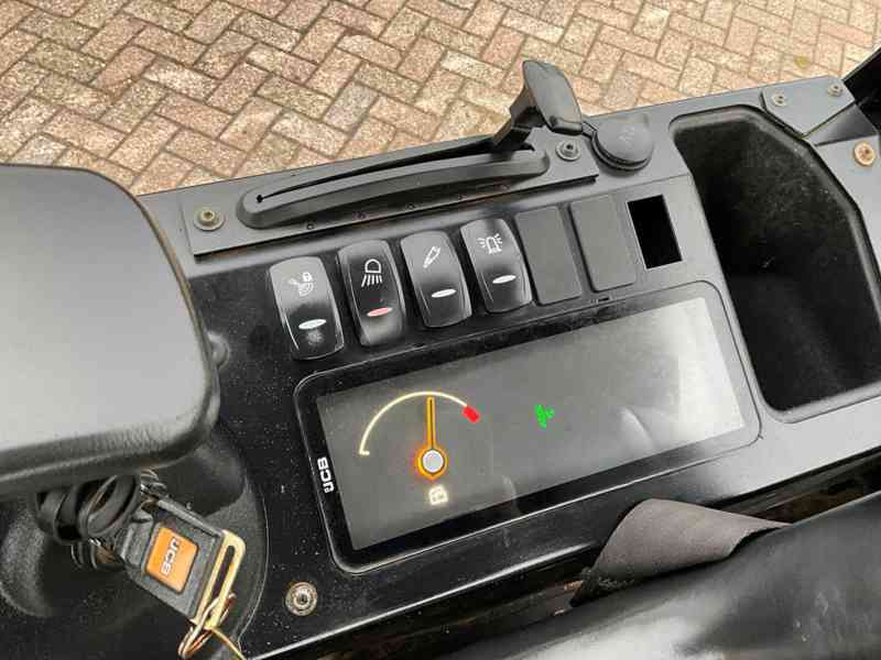 Bagar JCB 15-C1 - foto 8