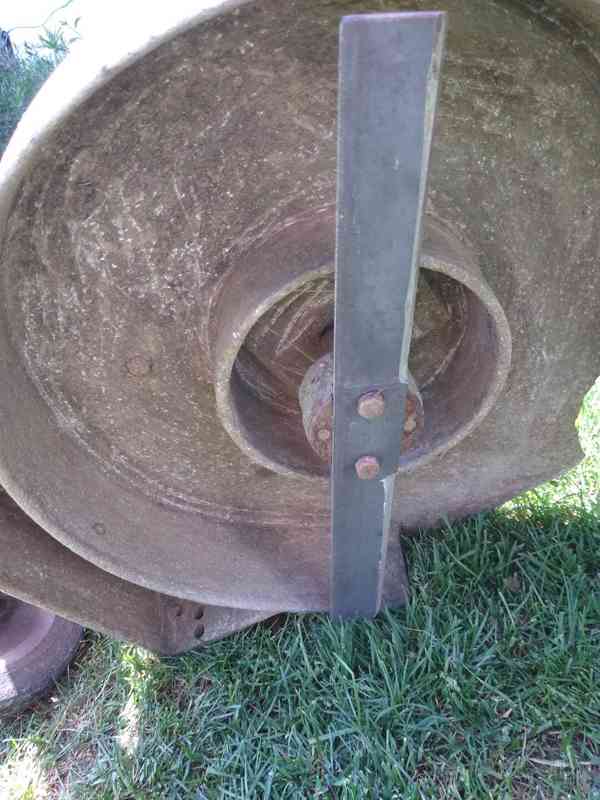 Elektrická sekačka na trávu + náhradní ocelový nůž - foto 4