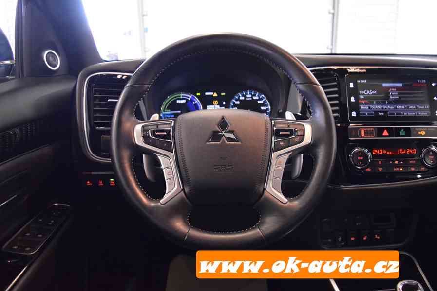 Mitsubishi Outlander 2.4 PHEV HYBRID MAX.VÝBAVA 4x4-DPH - foto 17