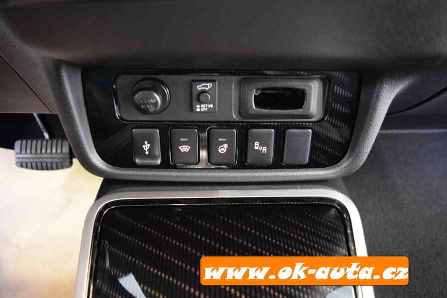 Mitsubishi Outlander 2.4 PHEV HYBRID MAX.VÝBAVA 4x4-DPH - foto 23