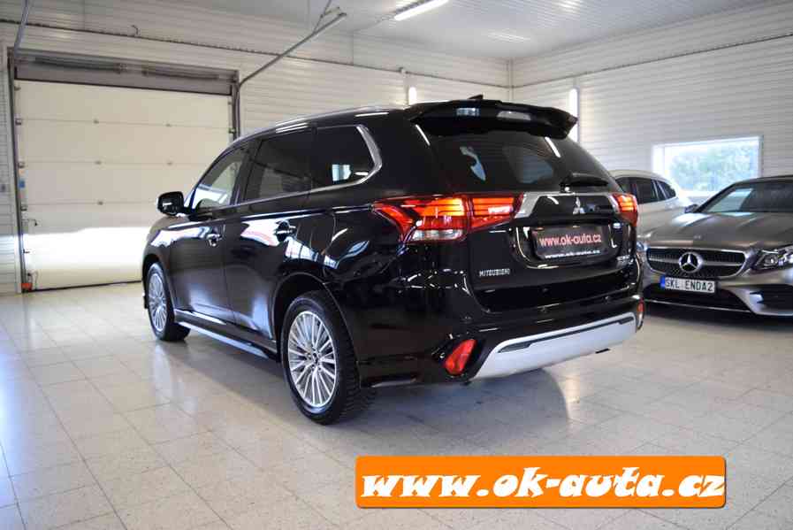 Mitsubishi Outlander 2.4 PHEV HYBRID MAX.VÝBAVA 4x4-DPH - foto 3