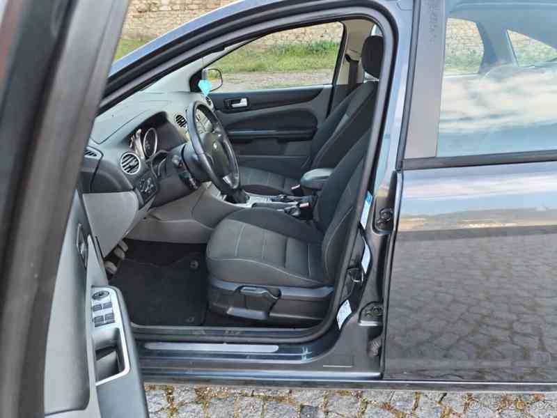 Ford Focus 1,8   BENZÍN 92 kW – ROK 2010 - foto 7