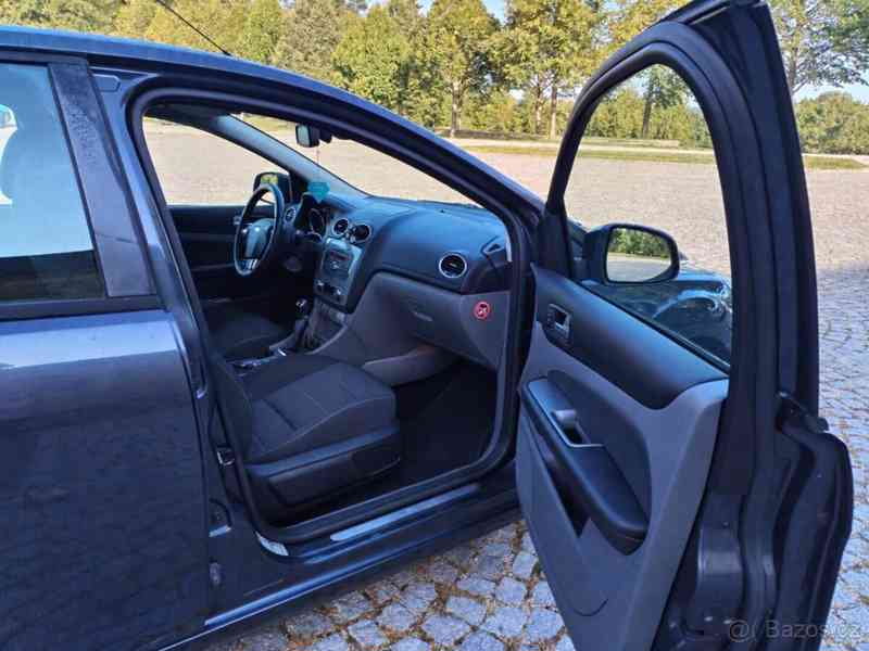 Ford Focus 1,8   BENZÍN 92 kW – ROK 2010 - foto 8