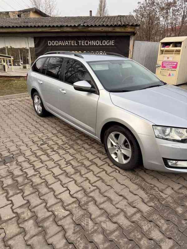 Škoda Octavia 2,0   DSG 2015 - foto 3