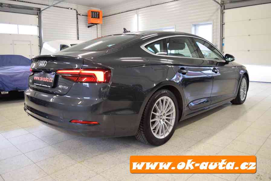 Audi A5 40 TDI SPORT 59 000 KM PRAV.SERVIS 2019-DPH - foto 5