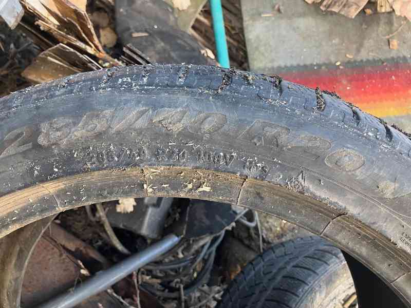 Zimní pneu Pirelli Scorpion 285/40 r20 použité 2ks - foto 2