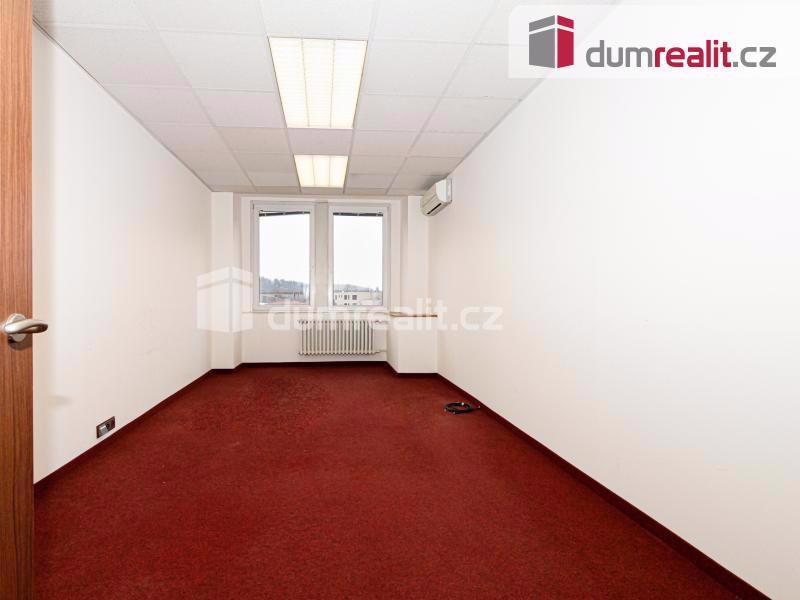 Pronájem kanceláří 600 m2 v Modřanech (celé patro) - foto 3