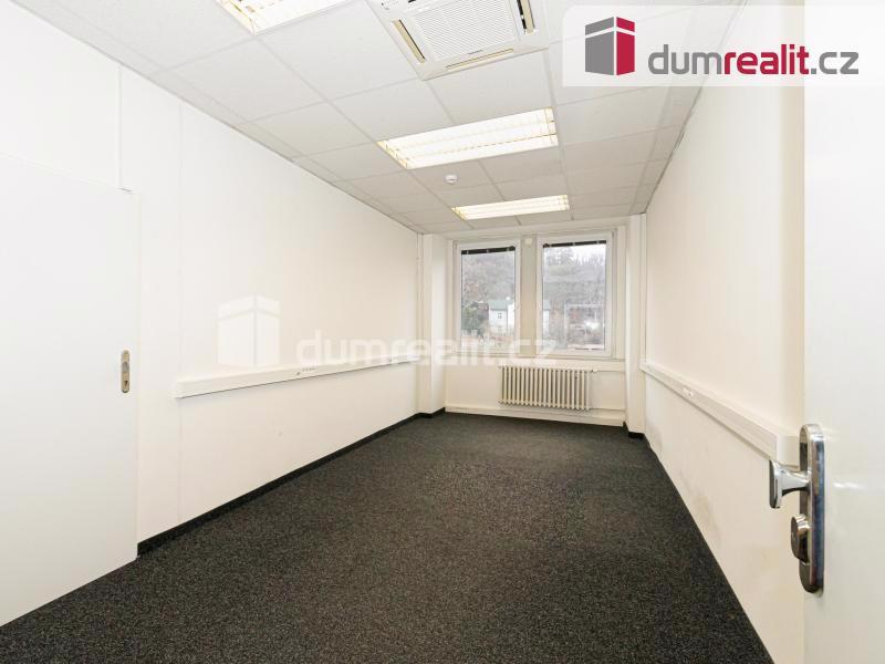 Pronájem kanceláří 600 m2 v Modřanech (celé patro) - foto 6