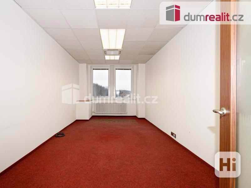 Pronájem kanceláří 600 m2 v Modřanech (celé patro) - foto 17