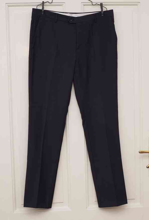 Námořnicky modrý pánský oblek vel. L - foto 7