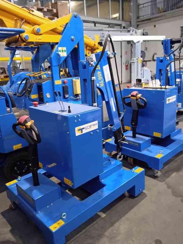 Pojízdný plně elektrický jeřáb JT450 TR, Nosnost 450 kg - foto 13