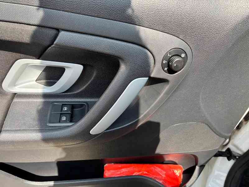 Škoda FABIA 2 - foto 9