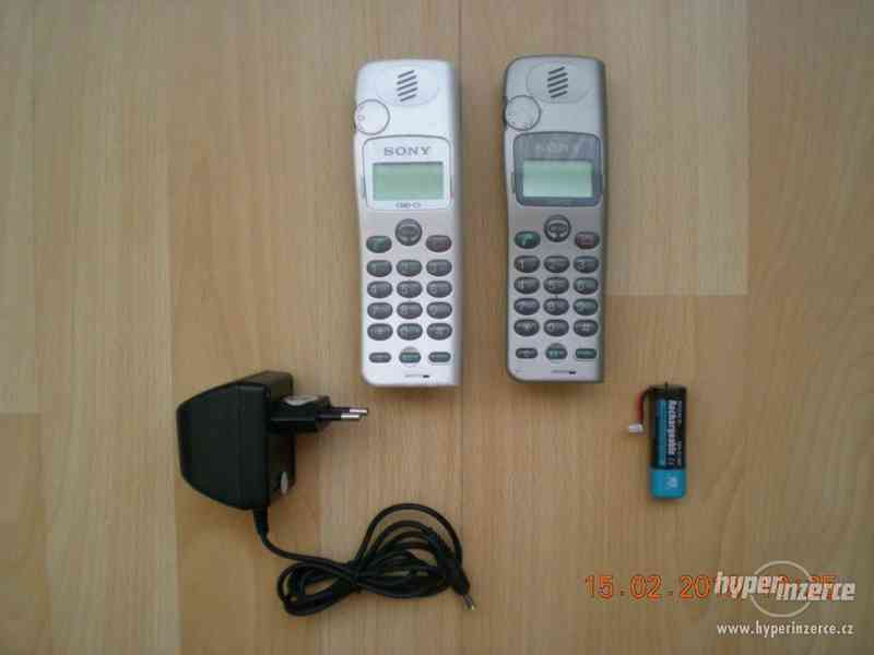 Sony CMD-C1 - historické mobilní telefony z r.1999 - foto 1