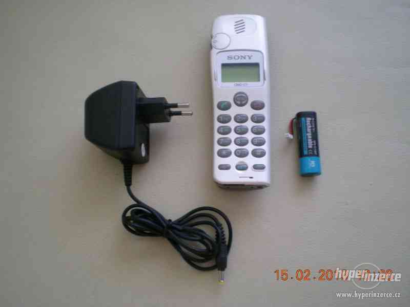 Sony CMD-C1 - historické mobilní telefony z r.1999 - foto 2