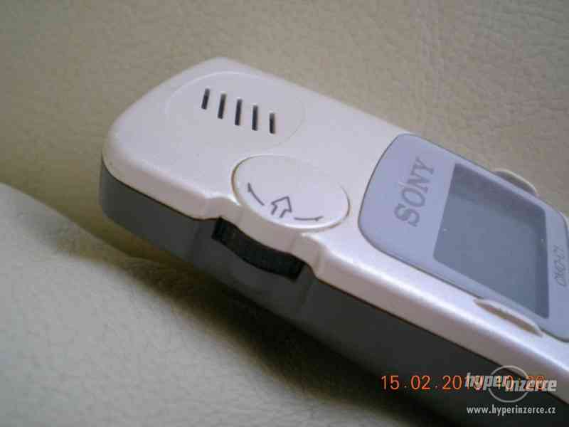 Sony CMD-C1 - historické mobilní telefony z r.1999 - foto 5