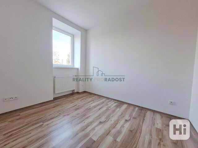 Pronájem bytu 2+1 po kompletní rekonstrukci o CP 42 m2, Hanzlova, Holice - foto 6