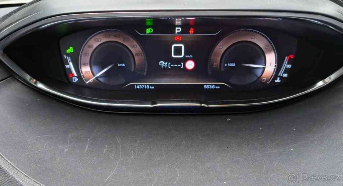 Peugeot 5008 2,0   HDi GT-Line 1.maj. + tažné - foto 3