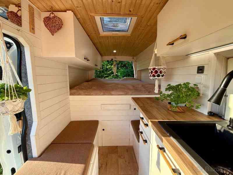 Ford Transit 2,0   Obytná dodávka - foto 11