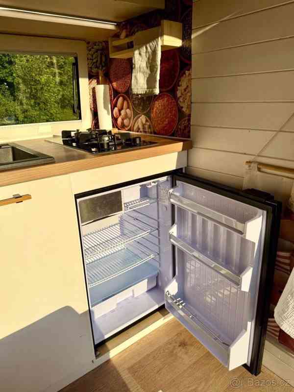 Ford Transit 2,0   Obytná dodávka - foto 12