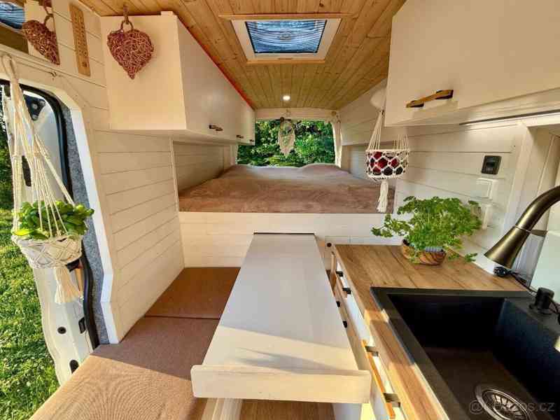 Ford Transit 2,0   Obytná dodávka - foto 17