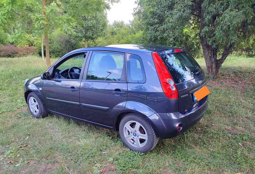 Fiesta 🟧 pěkný stav, klima funkční  - foto 1