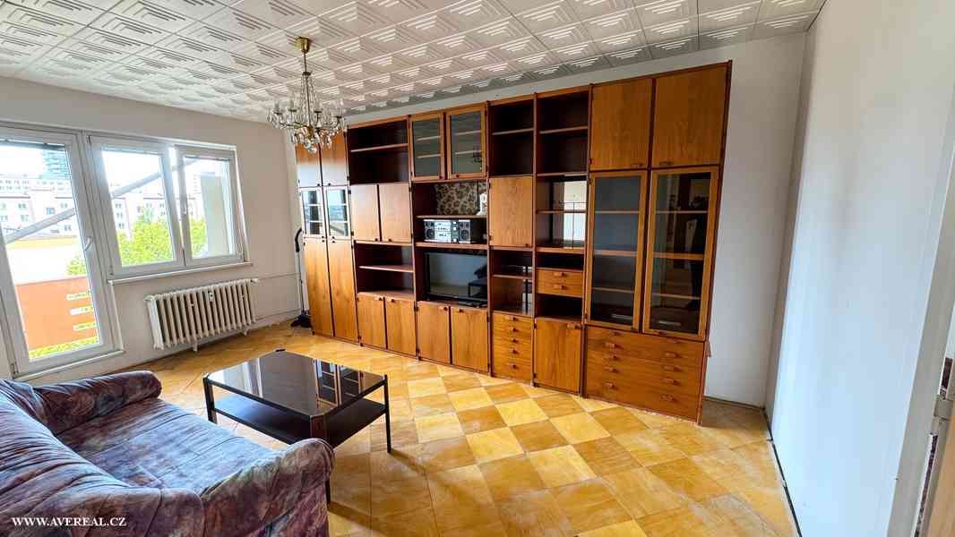 Pronájem bytu 2+1 s lodžií (56 m²), ul. Tuchorazská, Praha 1 - foto 4