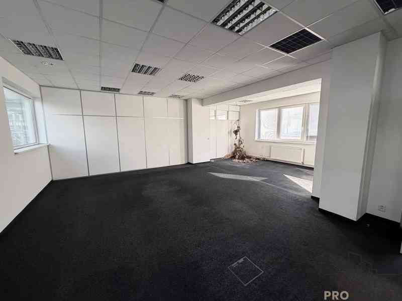 Pronájem kanceláří v Blansku v areálu Adast Blansko - foto 5