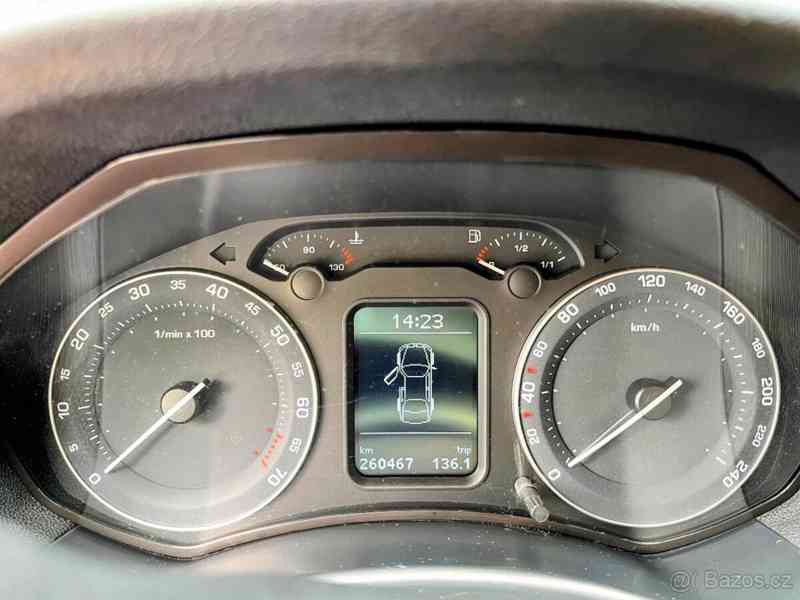 Škoda Octavia 1,8   benzin 2008 TOP stav 136kw - foto 9