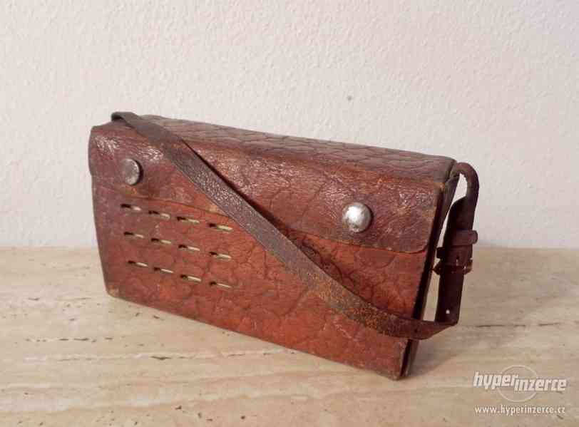 Legendární tranzistorové rádio Tesla Doris 2702B, hraje - foto 3