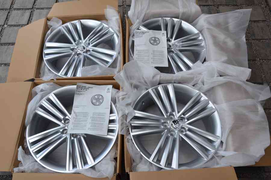 Š.Scala/Kamiq.S.Arona, VW Taigo - 18 NOVÉ orig.Alu disky  - foto 6