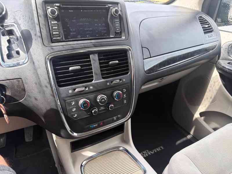 Dodge Grand Caravan 3,6 SXT Crew RT 2014 - foto 16