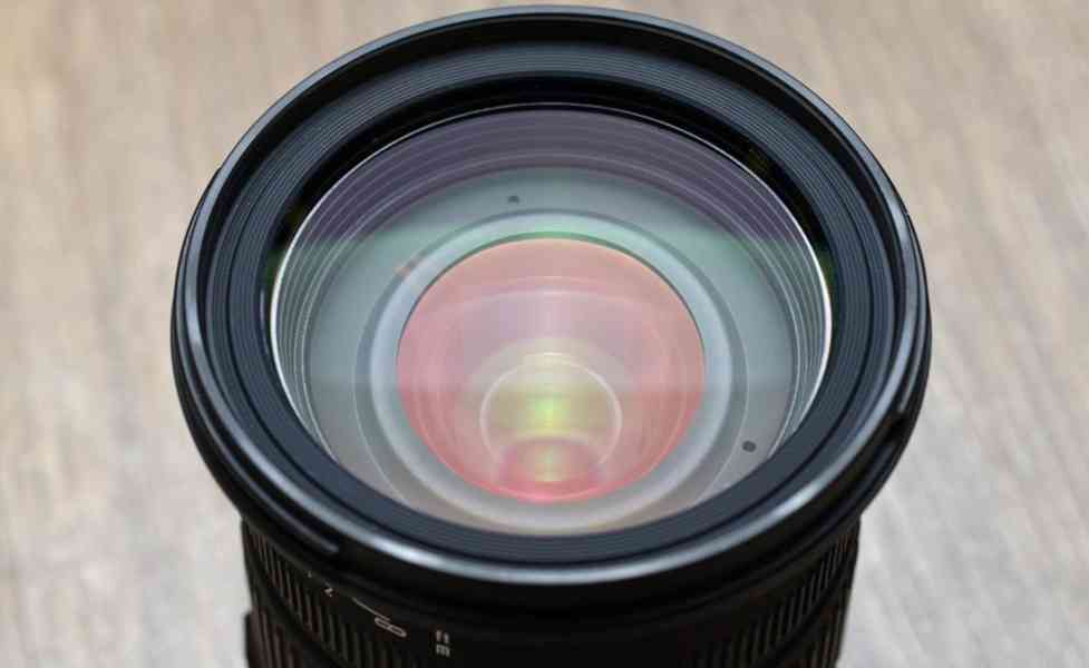 pro Canon - Sigma DC 18-50mm 1:2.8 EX MACRO *UV - foto 3