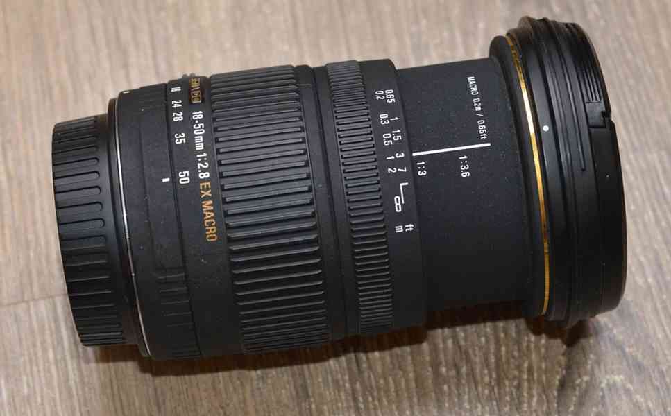 pro Canon - Sigma DC 18-50mm 1:2.8 EX MACRO *UV - foto 5