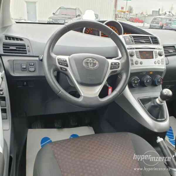 Toyota Verso Life 1,6i benzín 97kw - foto 13