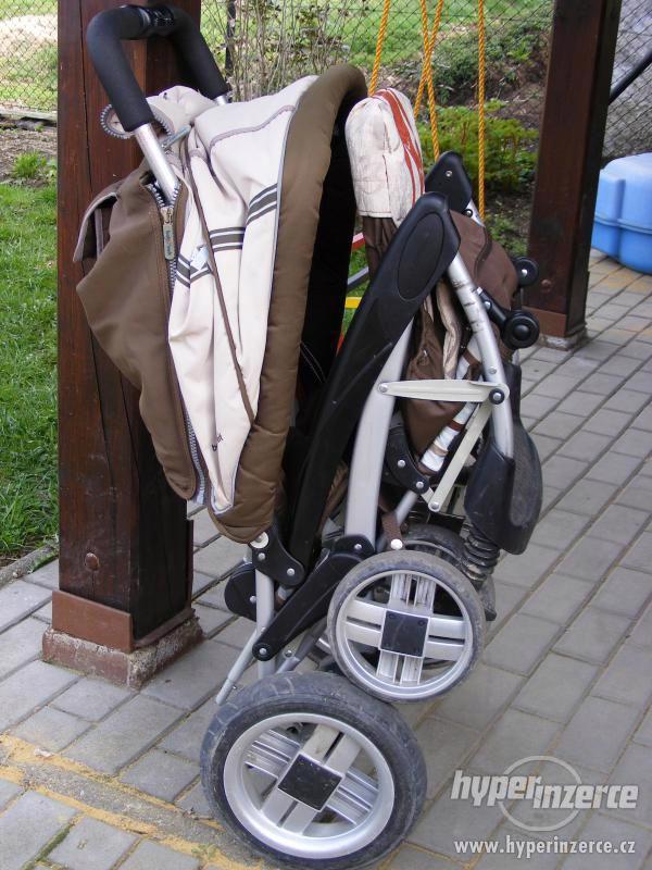 Sourozenecký kočárek - foto 6