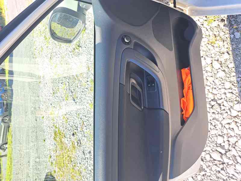 Škoda Fabia kombi TSI 1.2 - foto 5