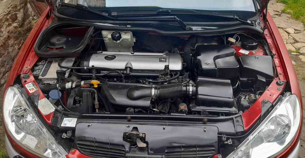 Peugeot 206 CC 2,0I 100kW r.v. 2003  - foto 9
