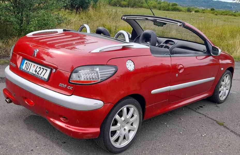 Peugeot 206 CC 2,0I 100kW r.v. 2003 na díly - foto 3