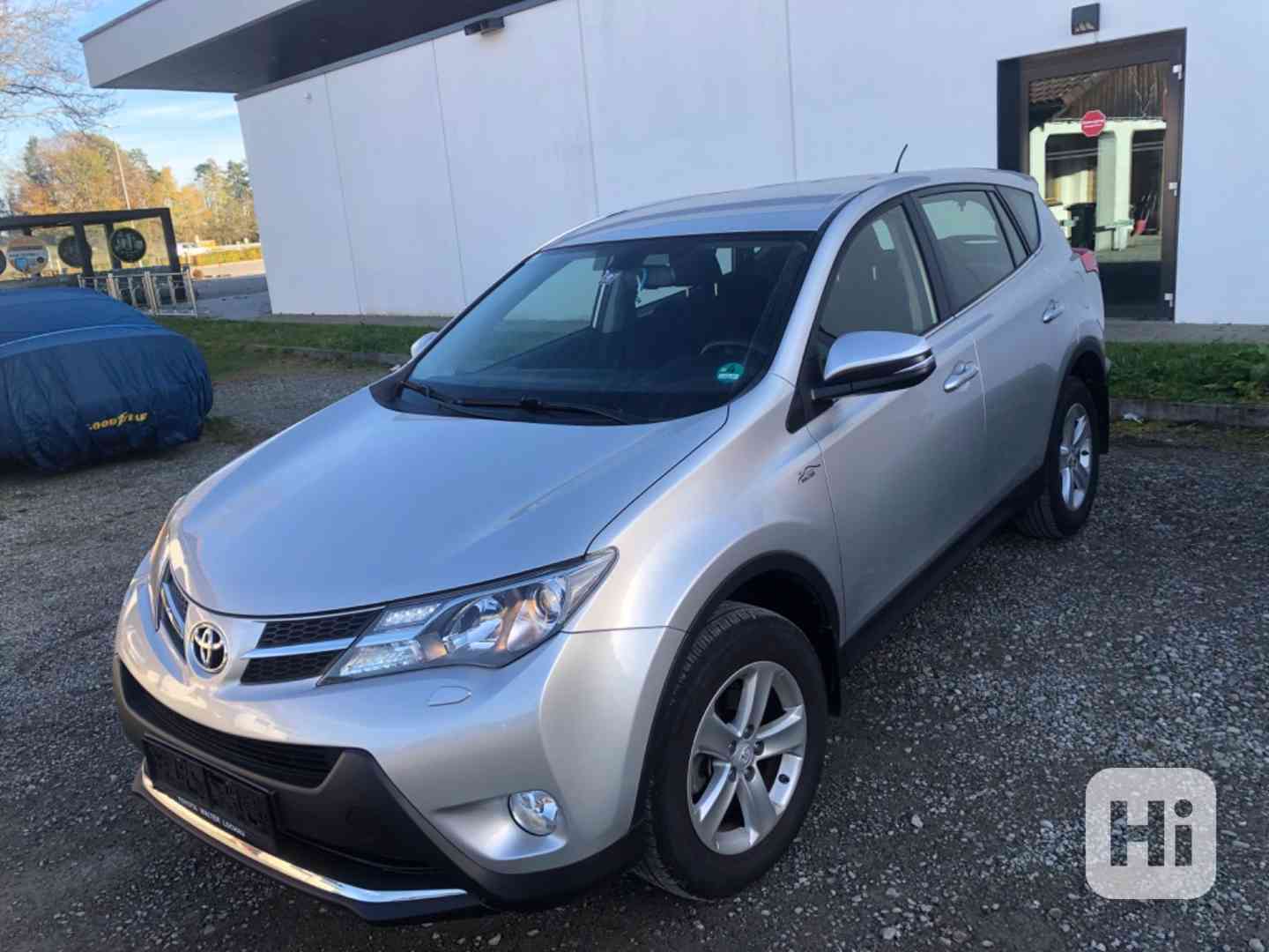 Toyota RAV 4 2,0i Life 4x4 benzín 111kw - foto 1