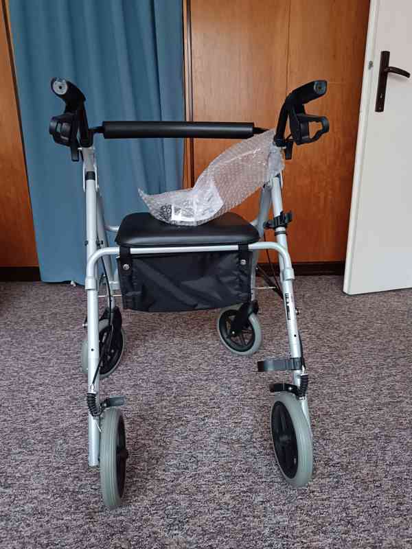 Čtyřkolové chodítko DMA - foto 2