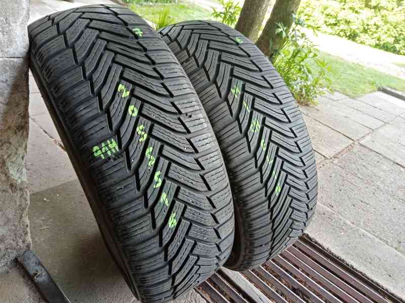 Zimní pneu 2kusy 205/55/16 vzorek 90% MICHELIN - dobírka - foto 1