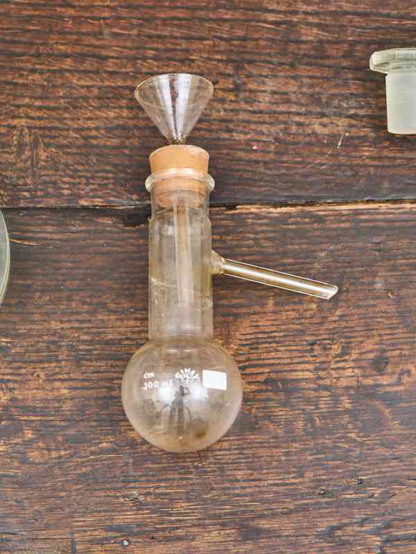 Konvolut historického laboratorního skla - foto 3