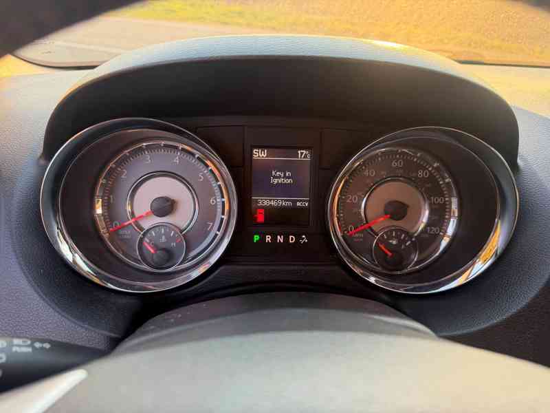 Chrysler Town Country 3,6 Pentastar DVD LPG 2012 - foto 18