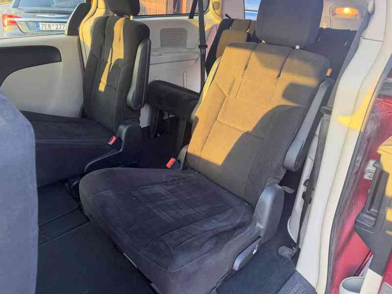 Chrysler Town Country 3,6 Pentastar DVD LPG 2012 - foto 13