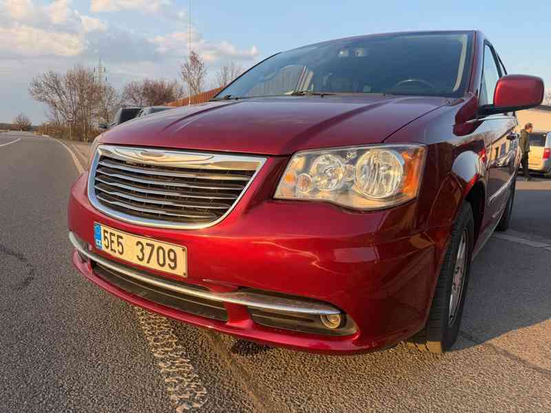 Chrysler Town Country 3,6 Pentastar DVD LPG 2012 - foto 6