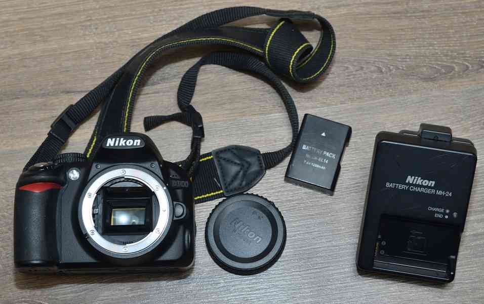 Nikon D3100 **14,2 MPix CCD*Full HDV jen 3800 Exp. - foto 3