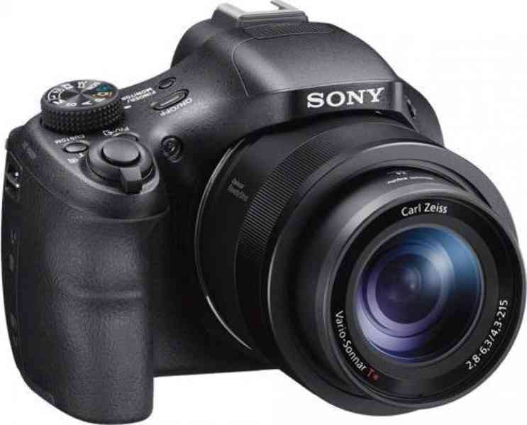 Kompaktní fotoaparát SONY - foto 1