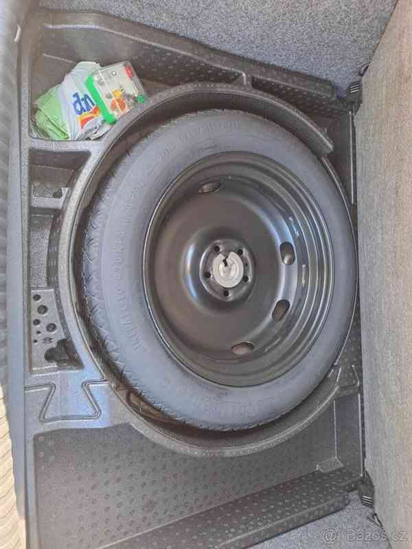 Volkswagen Tiguan 2,0   4x4 i automat - foto 3