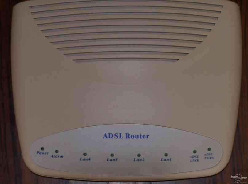 Prodám zachovalý a funkční modem/router ADSL XAVi X81122r - foto 2